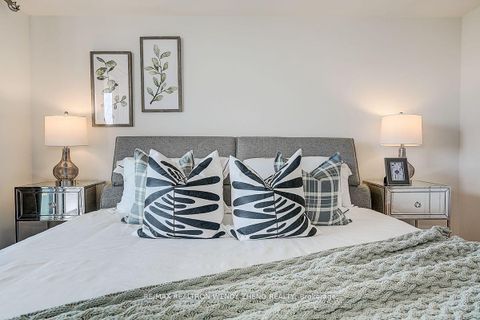 Photo 8 at 2702 - 21 Hillcrest Avenue, Willowdale East, Toronto