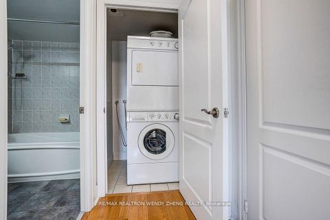Photo 10 at 2702 - 21 Hillcrest Avenue, Willowdale East, Toronto