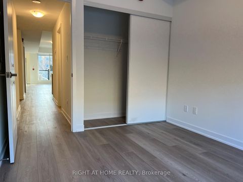Photo 18 at 5 - 10 Marquette Avenue, Lawrence, Toronto