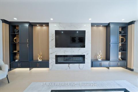 Photo 12 at 157 Jeanne Drive, East Woodbridge, Vaughan