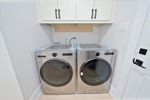 Photo 17 at 157 Jeanne Drive, East Woodbridge, Vaughan