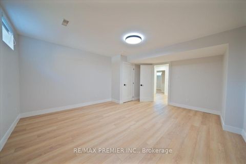 Photo 40 at 157 Jeanne Drive, East Woodbridge, Vaughan