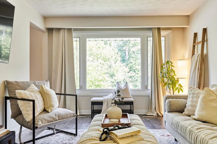 Photo 15 at 432 Park Road N, McLaughlin, Oshawa