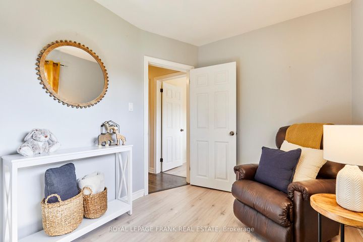 Photo 19 at 432 Park Road N, McLaughlin, Oshawa
