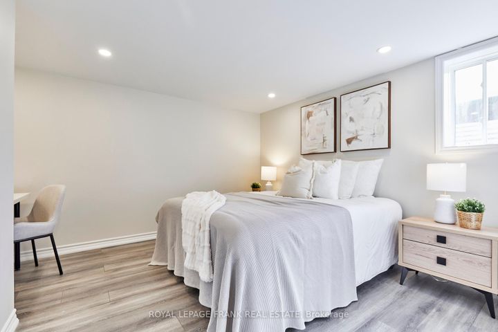 Photo 30 at 432 Park Road N, McLaughlin, Oshawa