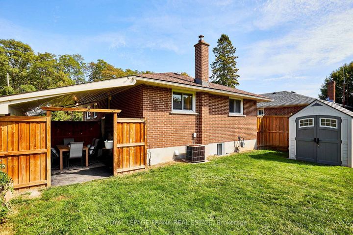 Photo 34 at 432 Park Road N, McLaughlin, Oshawa