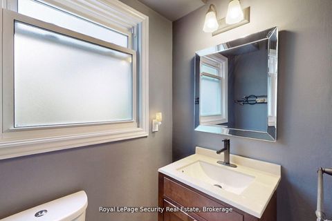 Photo 20 at 122 Browning Trail, Letitia Heights, Barrie