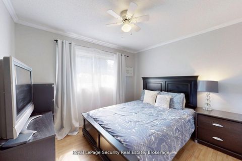 Photo 29 at 122 Browning Trail, Letitia Heights, Barrie