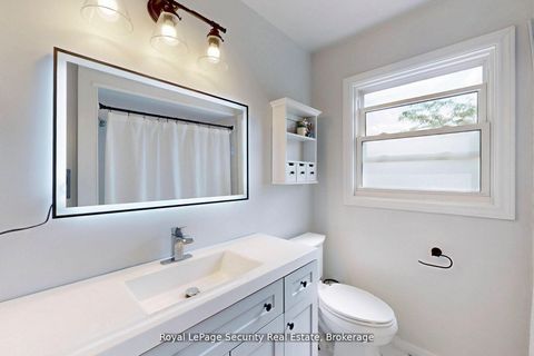 Photo 30 at 122 Browning Trail, Letitia Heights, Barrie