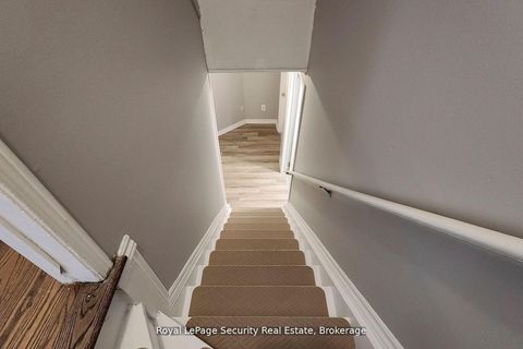 Photo 48 at 122 Browning Trail, Letitia Heights, Barrie