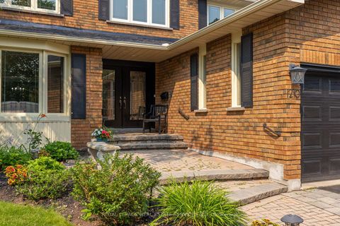 Photo 1 at 1210 BEECHGROVE Crescent, GA Glen Abbey, Oakville