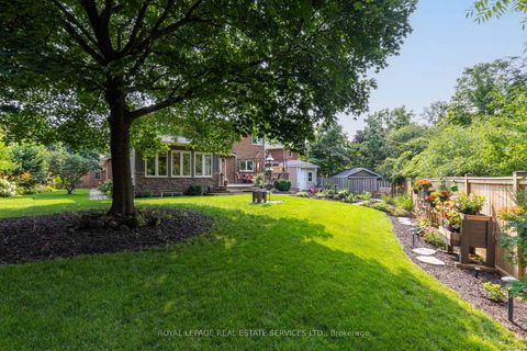 Photo 5 at 1210 BEECHGROVE Crescent, GA Glen Abbey, Oakville