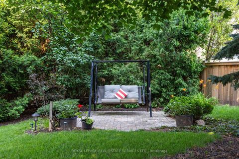 Photo 8 at 1210 BEECHGROVE Crescent, GA Glen Abbey, Oakville