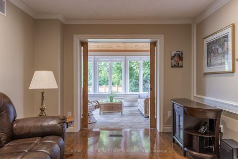 Photo 23 at 1210 BEECHGROVE Crescent, GA Glen Abbey, Oakville