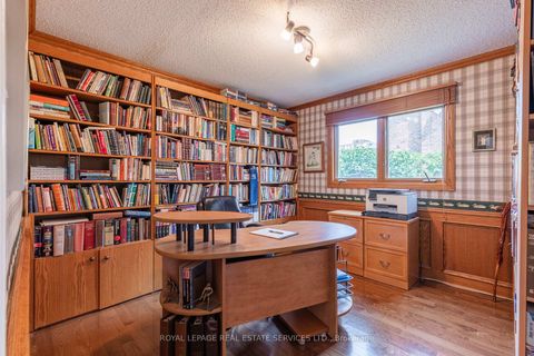 Photo 26 at 1210 BEECHGROVE Crescent, GA Glen Abbey, Oakville