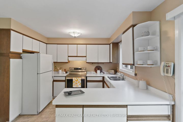 Photo 12 at 15 Emcarr Drive, West Hill, Toronto