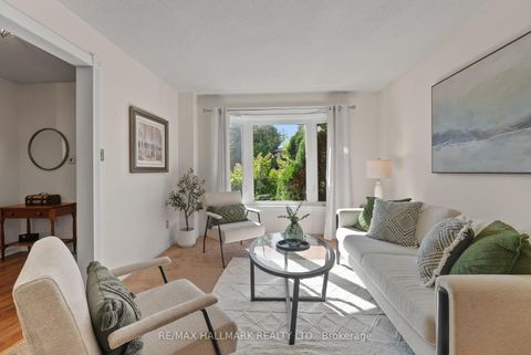Photo 5 at 15 Emcarr Drive, West Hill, Toronto