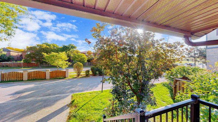 Photo 4 at 85 - 29 Fundy Bay Boulevard, Steeles, Toronto