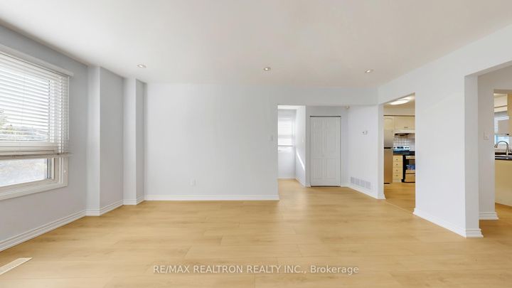 Photo 7 at 85 - 29 Fundy Bay Boulevard, Steeles, Toronto