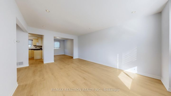 Photo 10 at 85 - 29 Fundy Bay Boulevard, Steeles, Toronto
