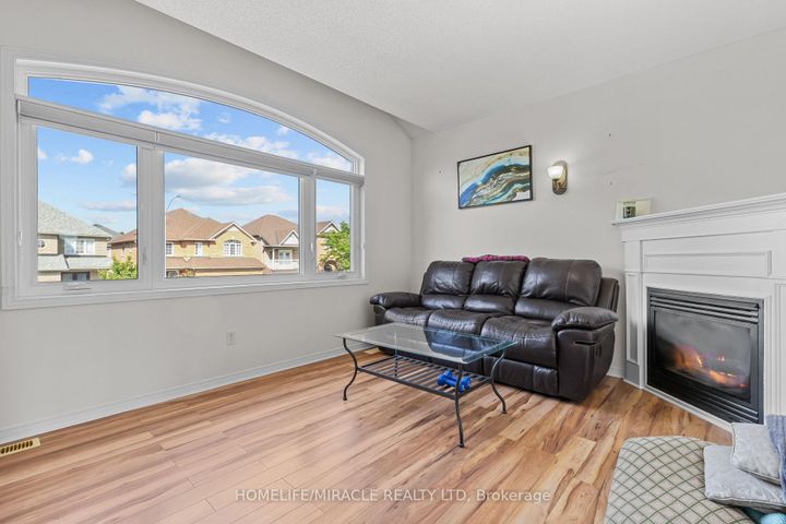 Photo 29 at 44 Newark Way, Fletcher's Meadow, Brampton