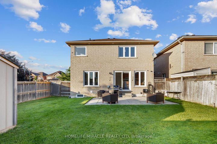 Photo 47 at 44 Newark Way, Fletcher's Meadow, Brampton