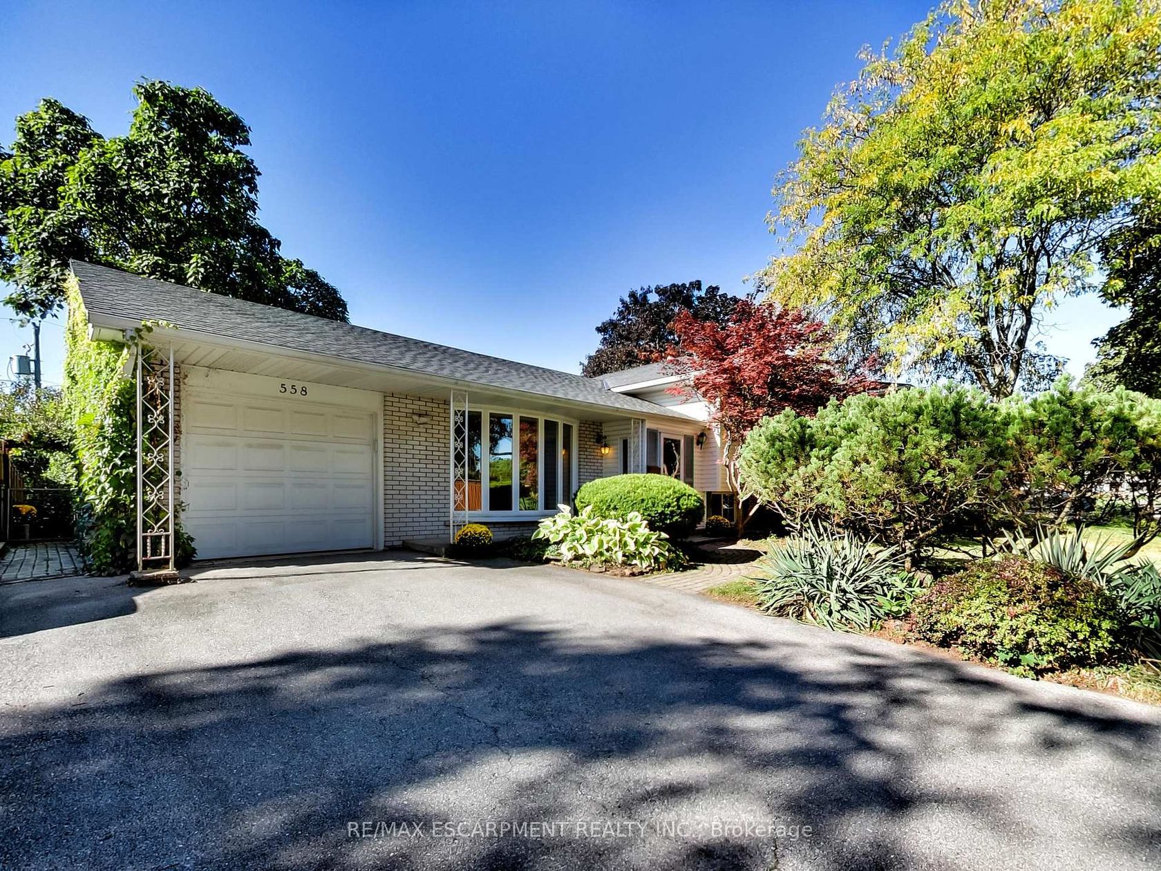 558 Parkside Crescent, Appleby, Burlington 
