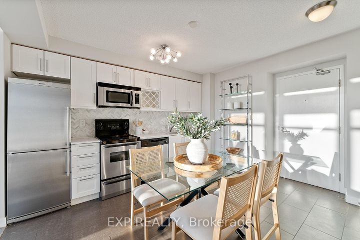 Photo 3 at 4101 - 15 Fort York Boulevard, Waterfront Communities C1, Toronto