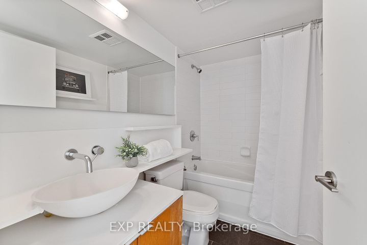 Photo 14 at 4101 - 15 Fort York Boulevard, Waterfront Communities C1, Toronto
