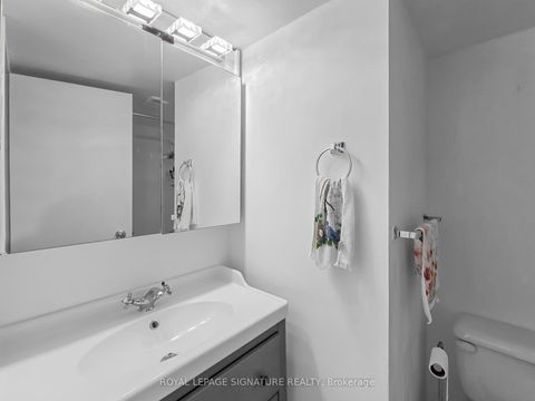 Photo 1 at 403 - 1001 Bay Street, Bay Street Corridor, Toronto