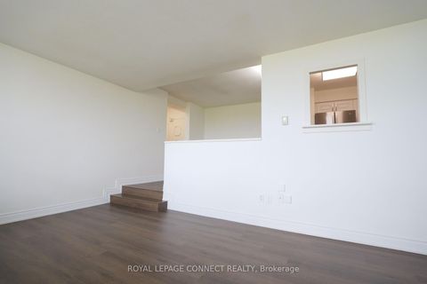 Photo 14 at 912 - 1360 York Mills Road, Donalda, Toronto