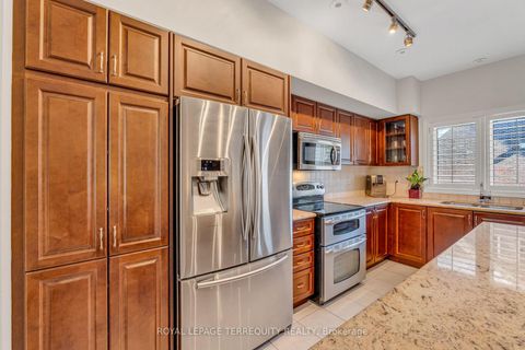 Photo 9 at 131 Nelson Street, BR Bronte, Oakville