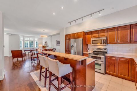 Photo 11 at 131 Nelson Street, BR Bronte, Oakville
