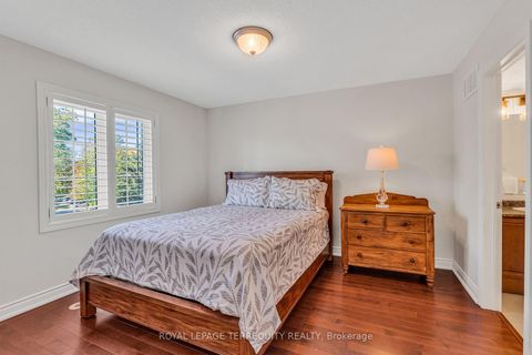 Photo 24 at 131 Nelson Street, BR Bronte, Oakville
