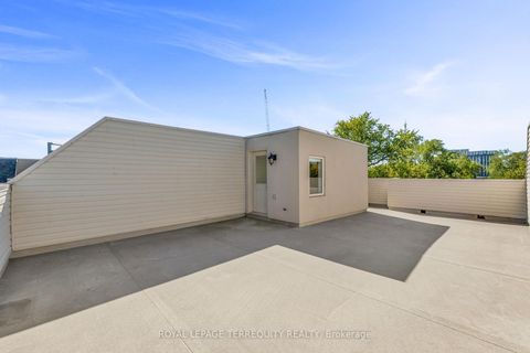Photo 27 at 131 Nelson Street, BR Bronte, Oakville
