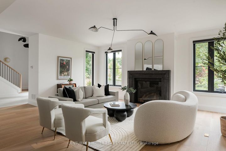 Photo 6 at 935 Harvey Place, LaSalle, Burlington