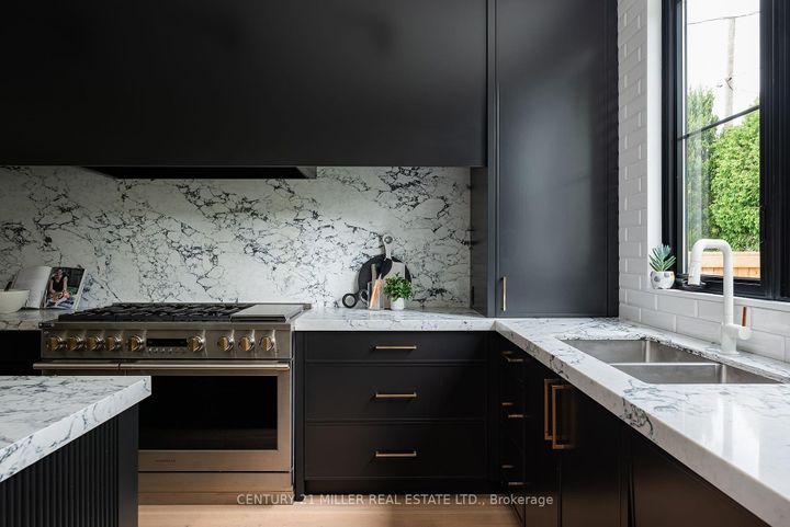 Photo 15 at 935 Harvey Place, LaSalle, Burlington