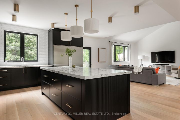 Photo 21 at 935 Harvey Place, LaSalle, Burlington