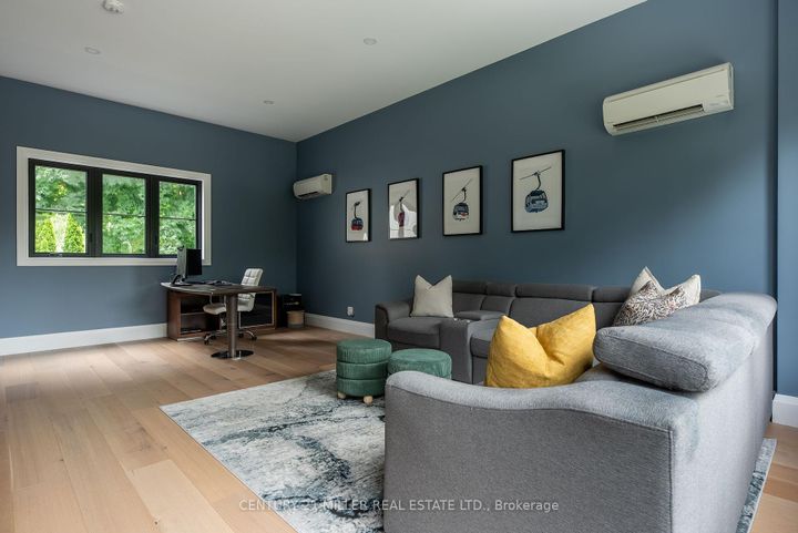 Photo 27 at 935 Harvey Place, LaSalle, Burlington