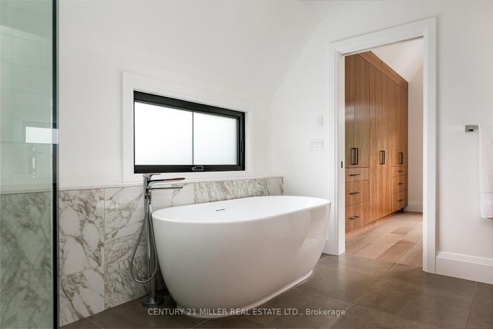 Photo 36 at 935 Harvey Place, LaSalle, Burlington