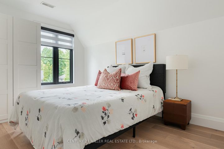 Photo 37 at 935 Harvey Place, LaSalle, Burlington