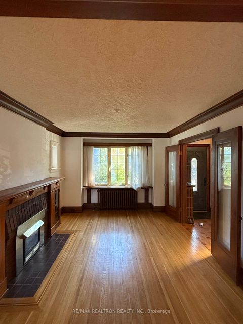 Photo 11 at 372 St Germain Avenue, Lawrence Park North, Toronto Photo 11 at 372 St Germain Avenue, Lawrence Park North, Toronto