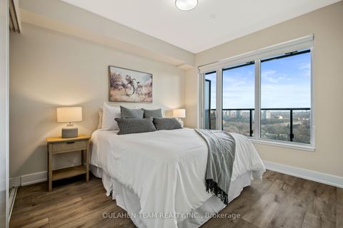Photo 9 at 1704 - 575 Bloor Street E, North St. James Town, Toronto
