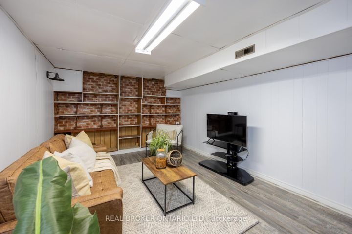 Photo 21 at 400 Wickham Court, Eastdale, Oshawa
