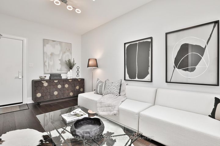 Photo 19 at 6 Meadowcrest Road, Queensway, Toronto