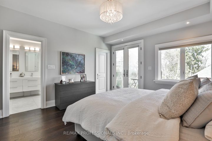 Photo 24 at 6 Meadowcrest Road, Queensway, Toronto