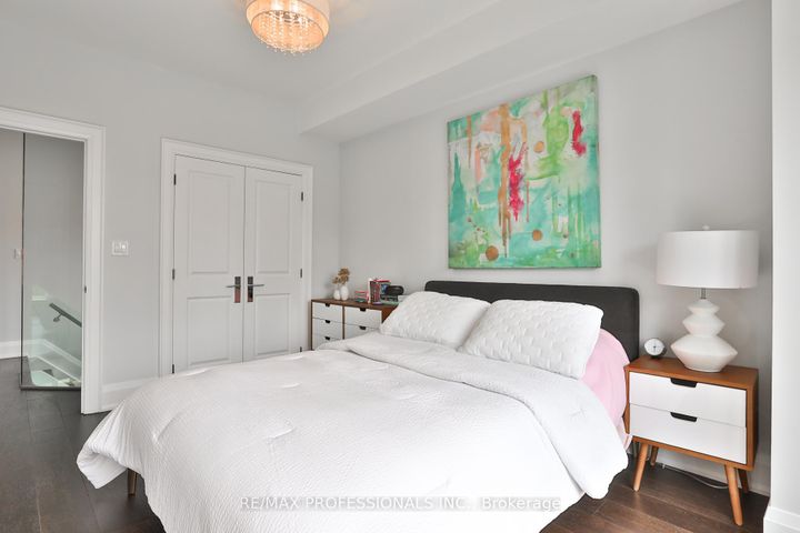 Photo 29 at 6 Meadowcrest Road, Queensway, Toronto