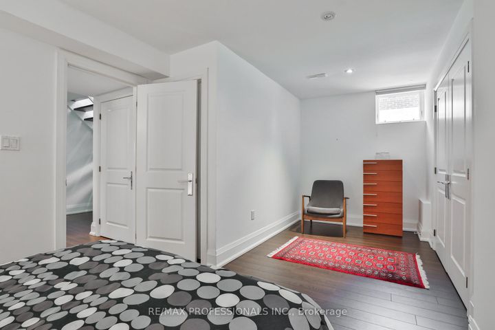 Photo 42 at 6 Meadowcrest Road, Queensway, Toronto