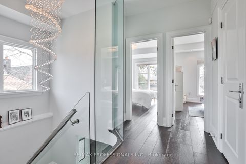 Photo 21 at 6 Meadowcrest Road, Queensway, Toronto