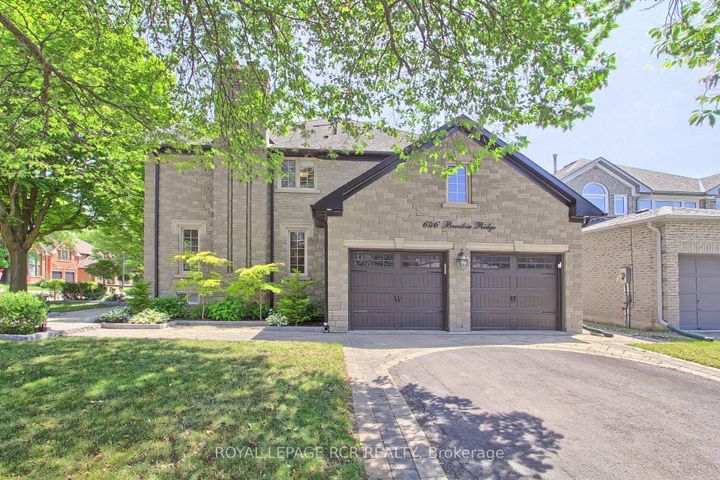 Photo 1 at 646 Brooker Ridge, Wyndham, Newmarket